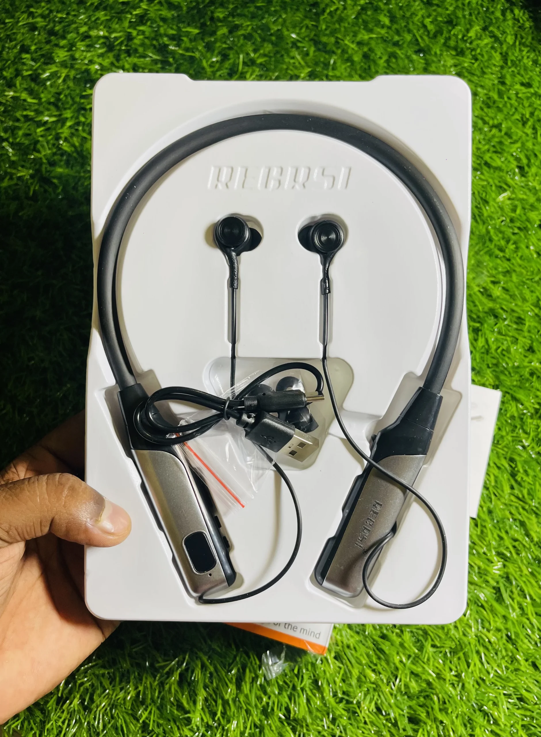 RECRSI RE-NY060 Bluetooth Neckband 200 Hours - Image 4