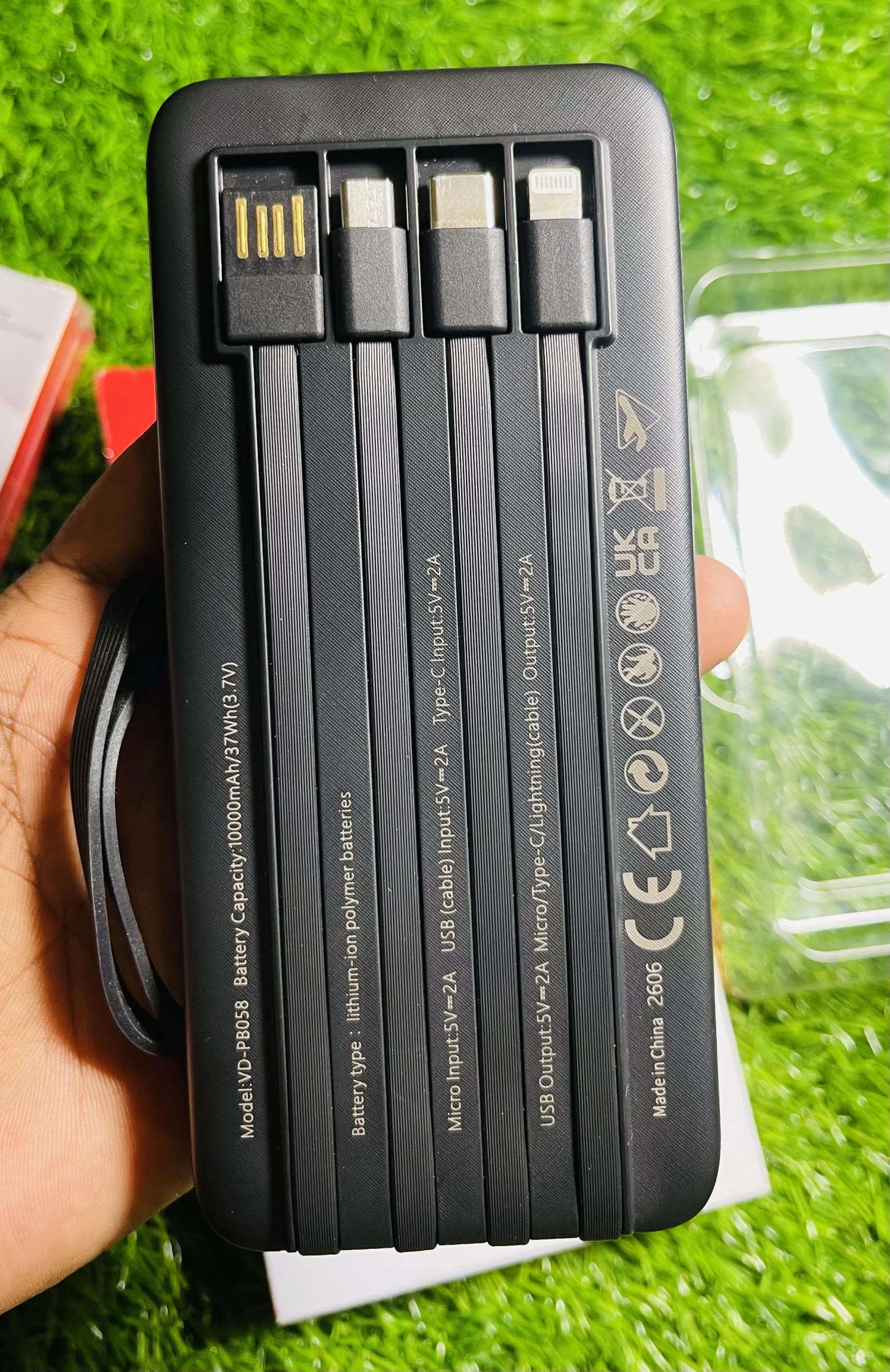 Ven Dens PB058 10000mAh 37W Power Bank With 4 Cable - Image 2
